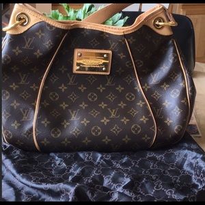 Authentic galliera Pm bag